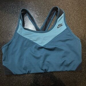 Nike Women's Blue green Sports Bra